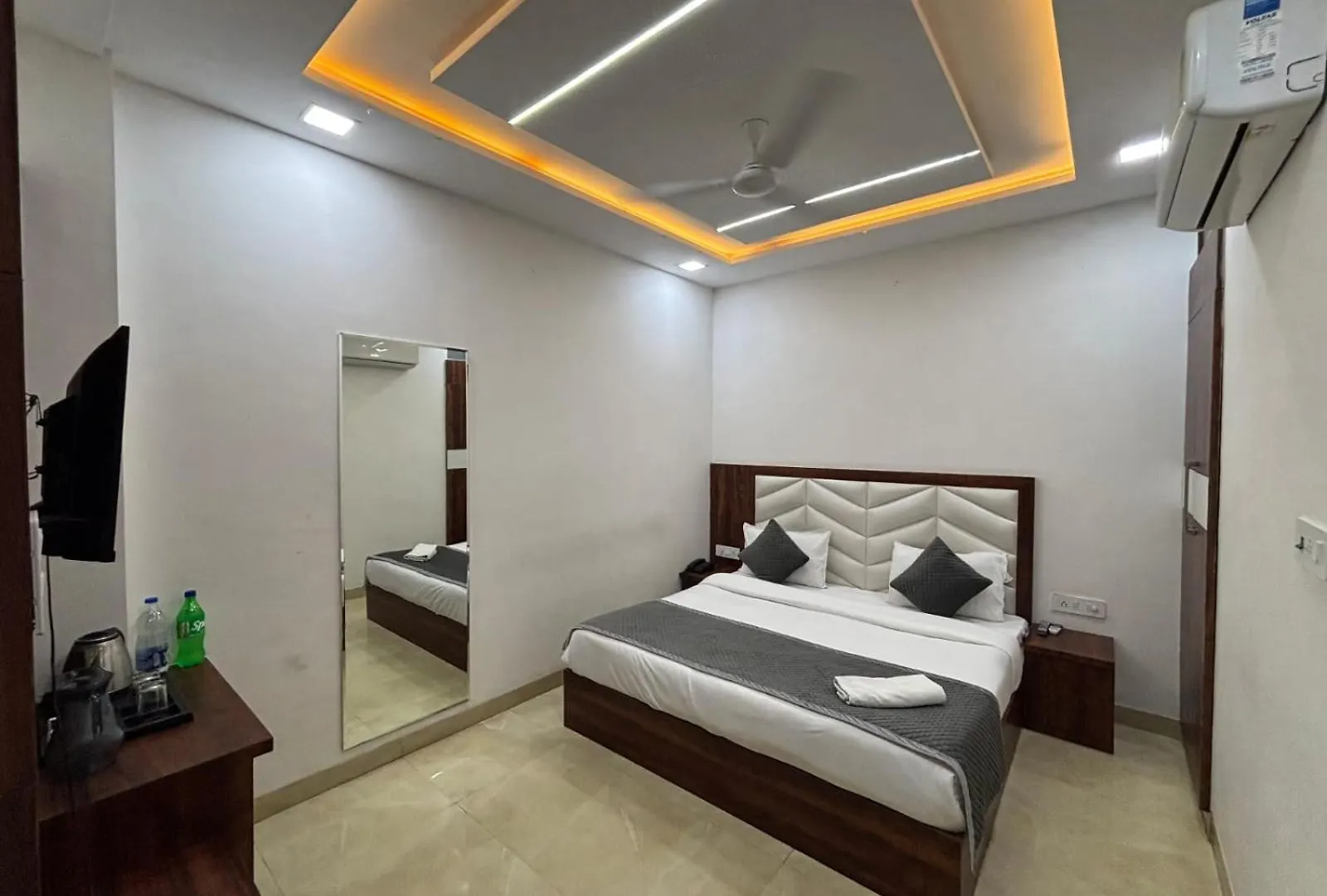 Hotel Ganga Palace - Agra India