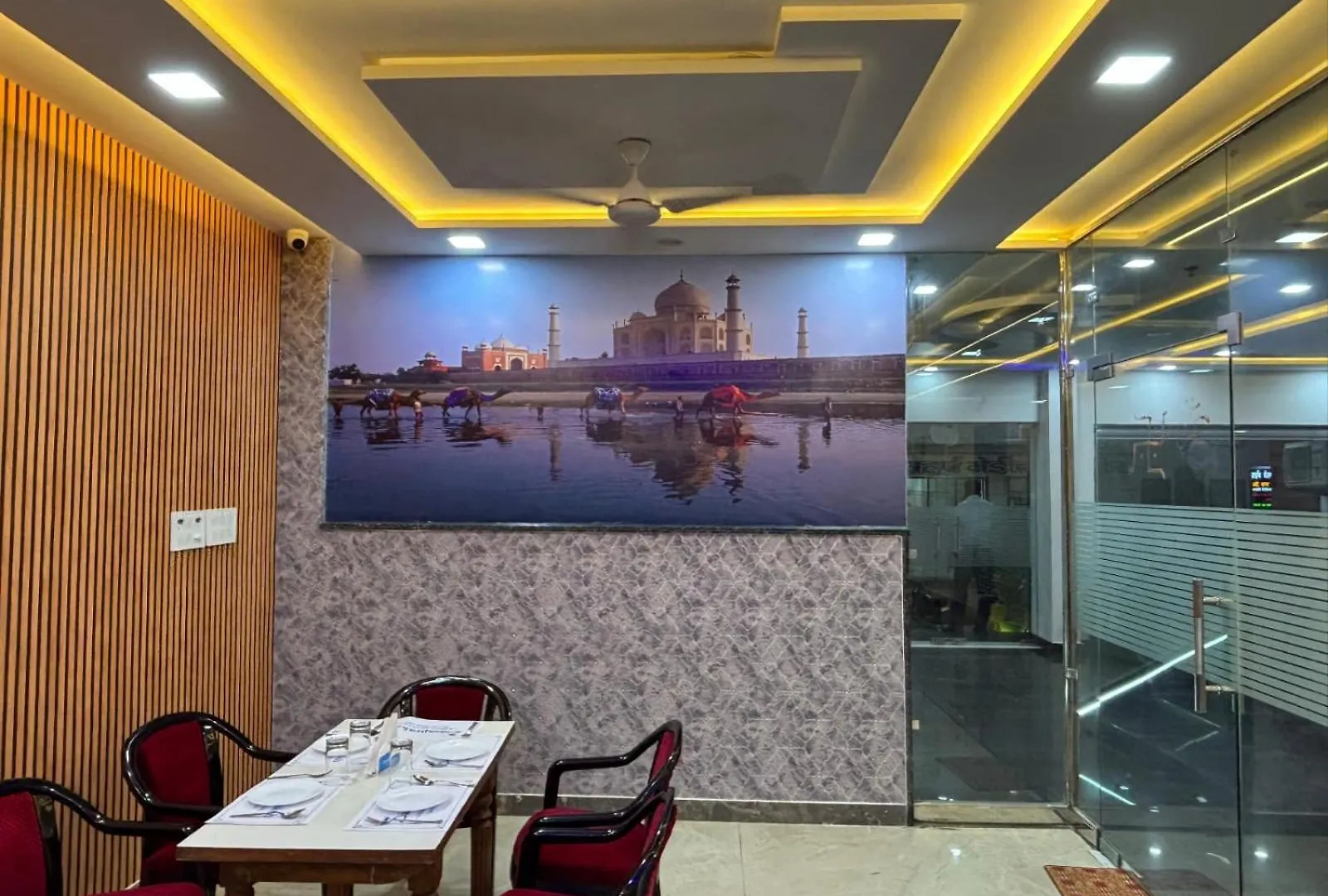 Hotel Ganga Palace - Agra
